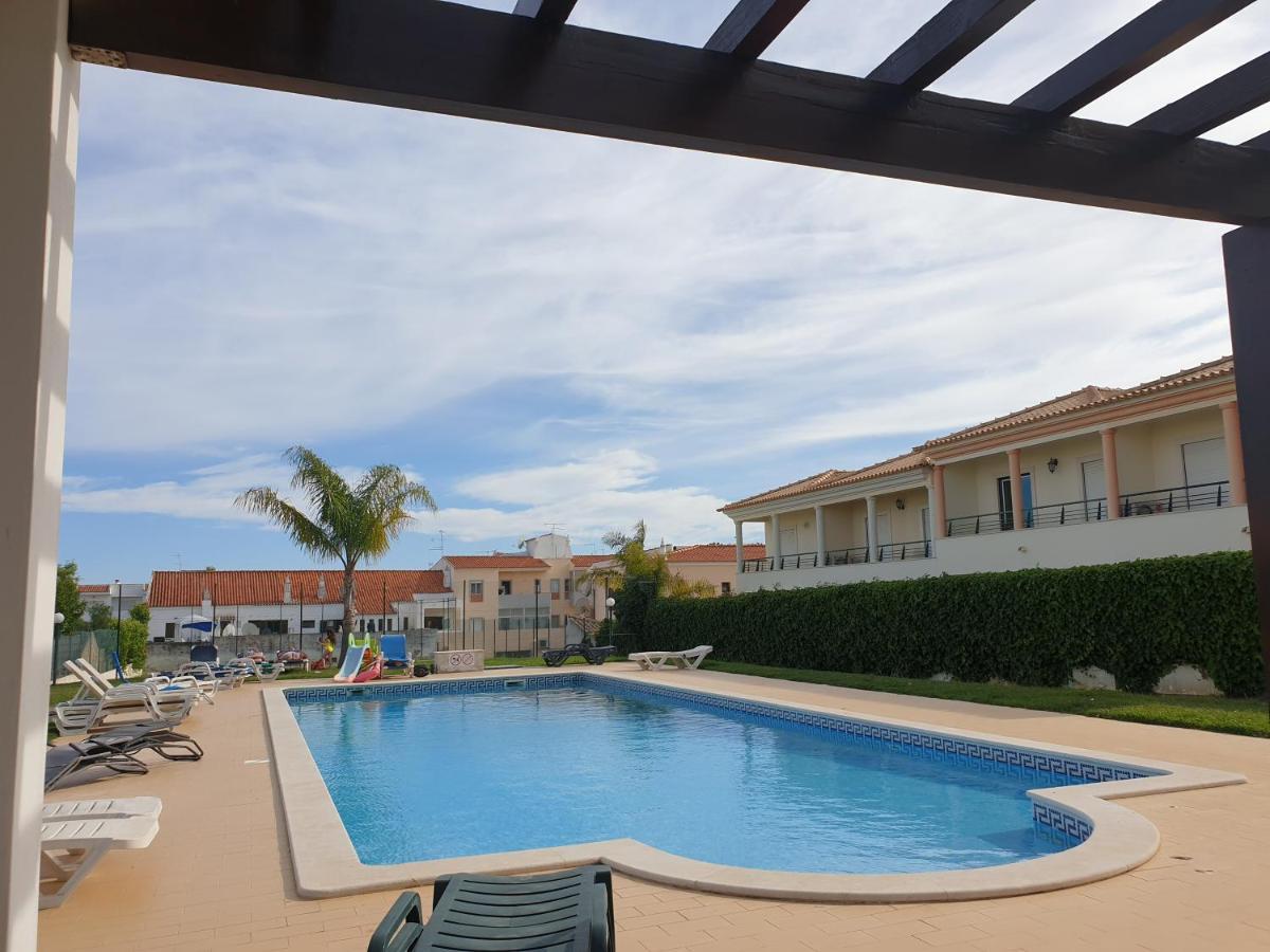 Oura Beach T1 Apartment Coral , Close To The Strip, Swimming Pool, Wi Fi, A/C Αλμπουφέιρα Εξωτερικό φωτογραφία